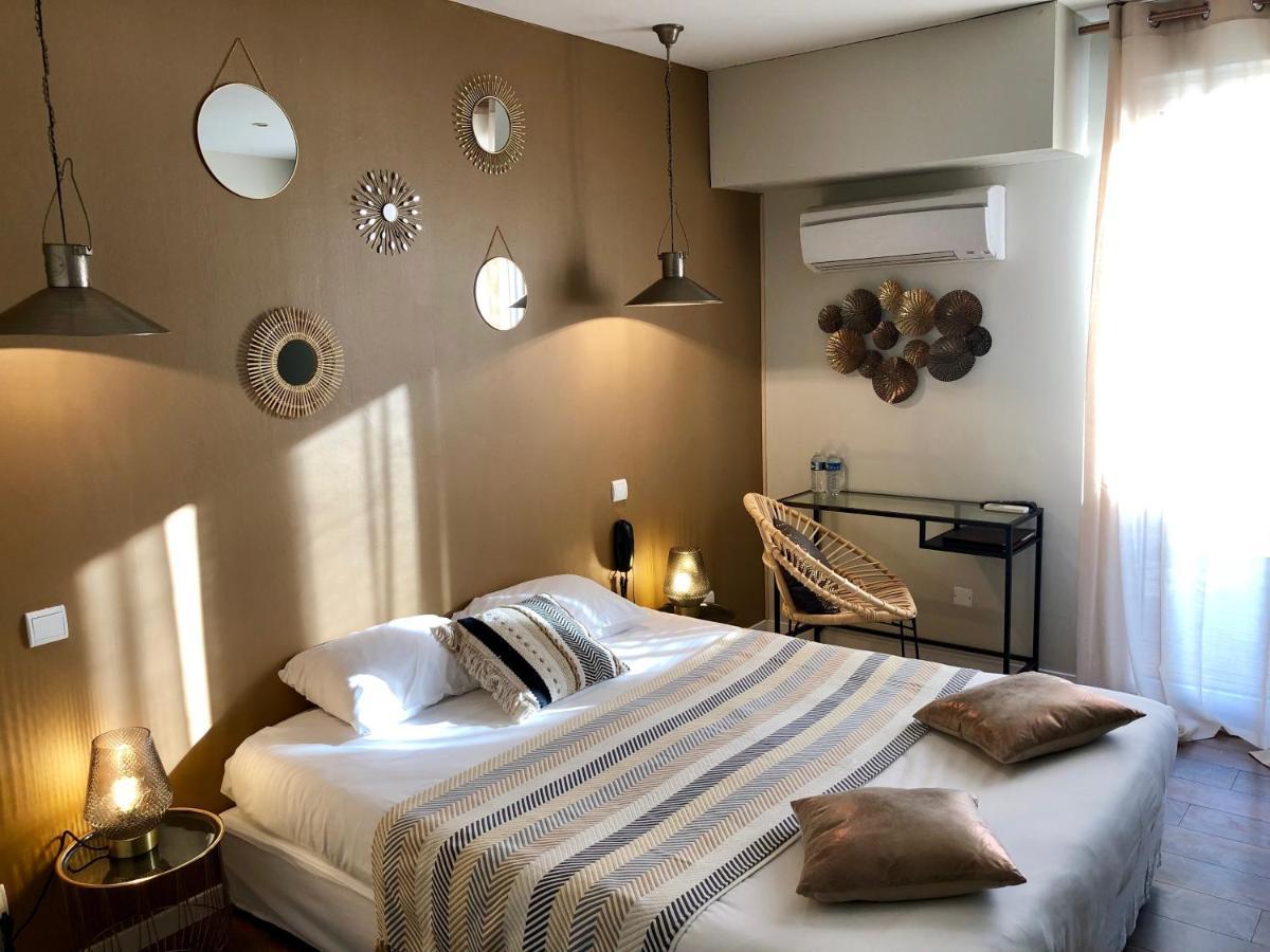 A La Voile Blanche Hotel บูซิเกส์ ภายนอก รูปภาพ