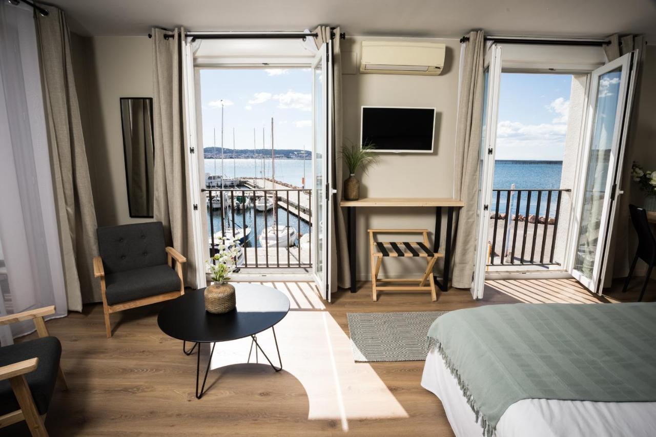 A La Voile Blanche Hotel บูซิเกส์ ภายนอก รูปภาพ