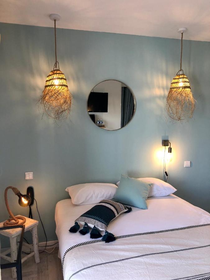 A La Voile Blanche Hotel บูซิเกส์ ภายนอก รูปภาพ