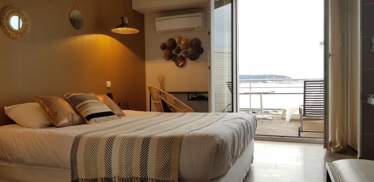 A La Voile Blanche Hotel บูซิเกส์ ภายนอก รูปภาพ