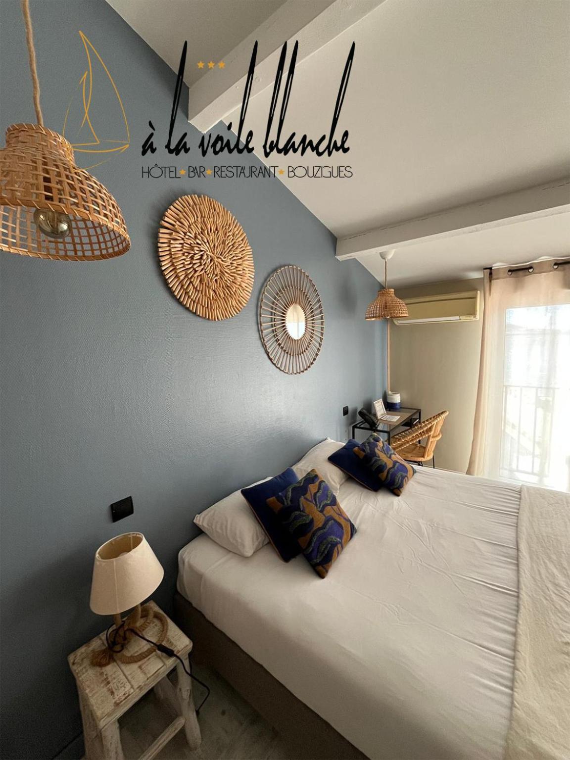 A La Voile Blanche Hotel บูซิเกส์ ภายนอก รูปภาพ